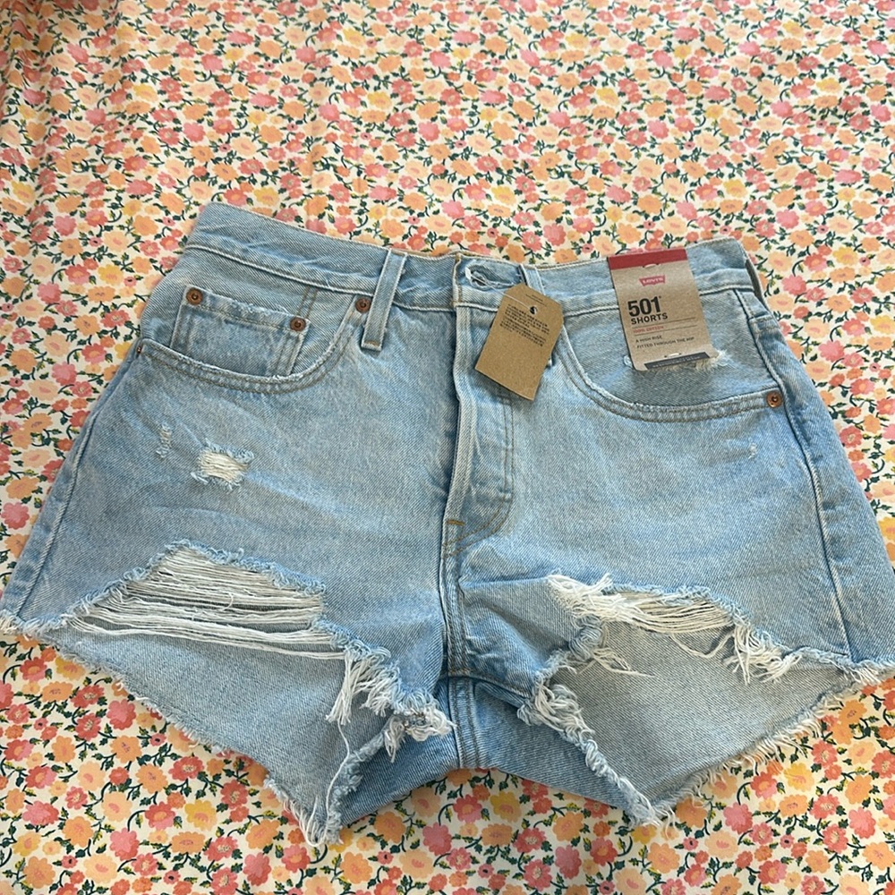 Levi's NWT 501 Distressed Denim Blue Shorts